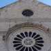 La fascia che sovrasta il rosone della Cattedrale di San Sabino  abbellita da arabeschi tipicamente orientali
